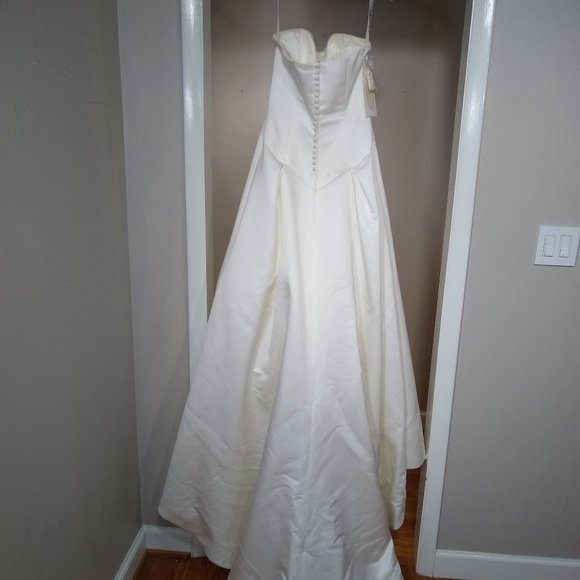 *NWT ALFRED ANGELO 1526 SIZE 8 W/ REMOVABLE SASH* - Picture 6 of 8